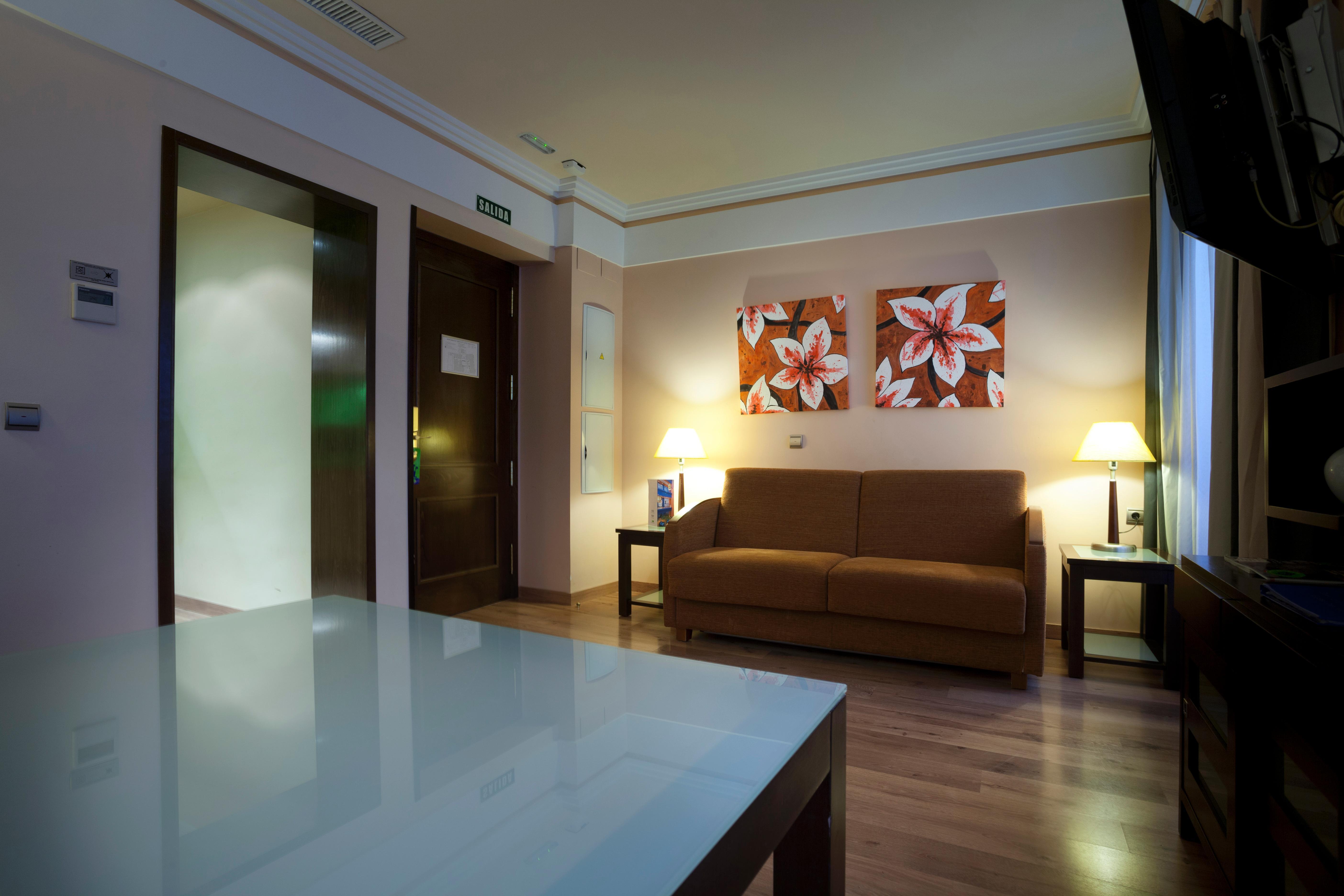 Suites Gran Via 44, Granada